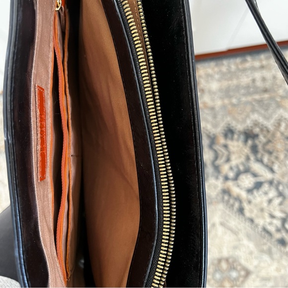 HOBO Black Leather Shoulder Bag - Picture 6 of 7